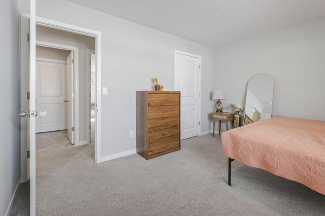 408 Jameson Lane, Newark, OH 43055