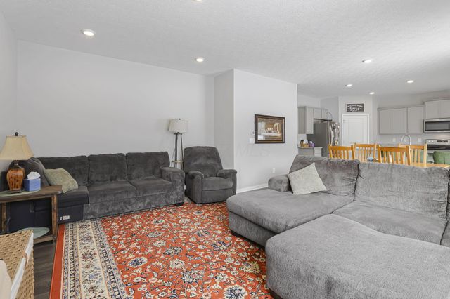 408 Jameson Lane, Newark, OH 43055