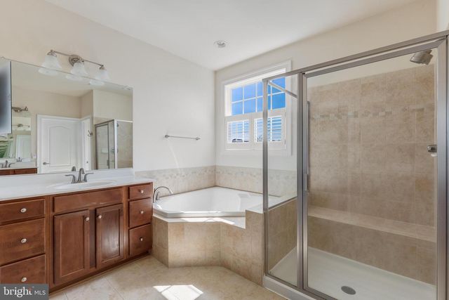 24531 FISHERMANS POND CT, Aldie, VA 20105