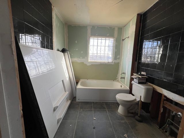 1804 E 1st Place, Lubbock, TX 79403