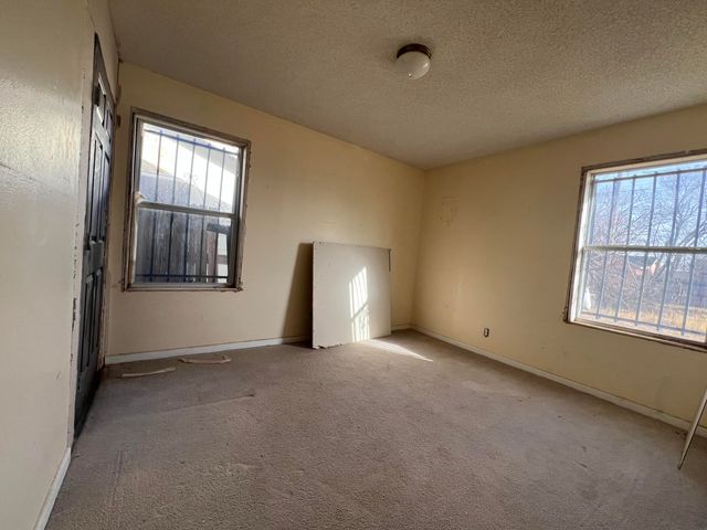 1804 E 1st Place, Lubbock, TX 79403