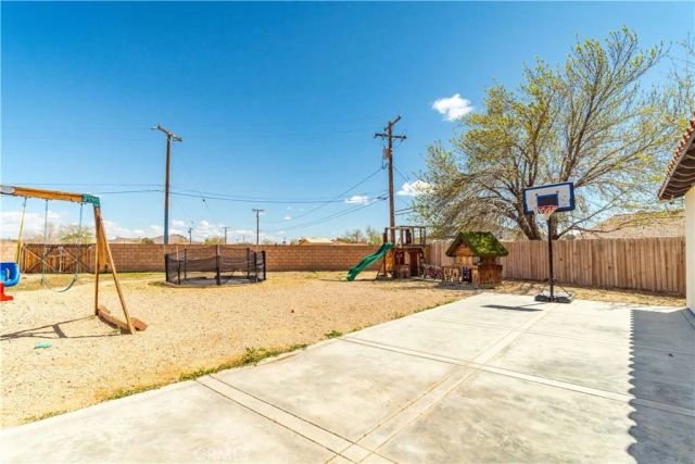 21550 Garibaldi Place, California City, CA 93505