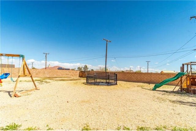 21550 Garibaldi Place, California City, CA 93505