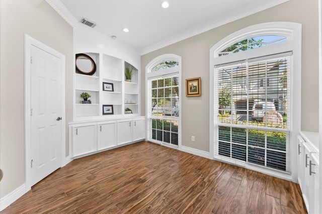 1135 Bayou Island Drive, Houston, TX 77063