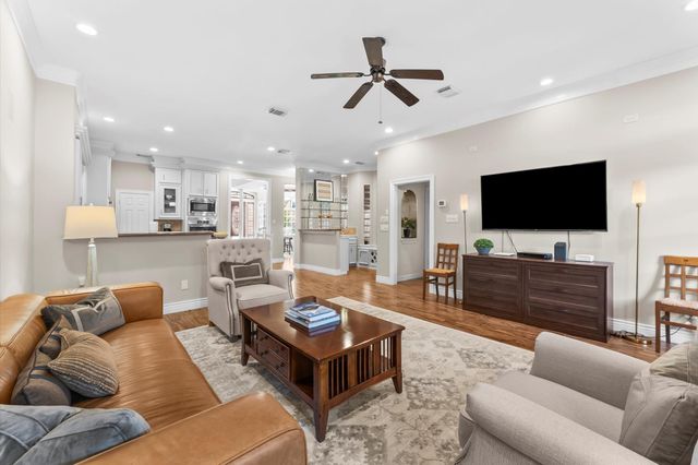 1135 Bayou Island Drive, Houston, TX 77063