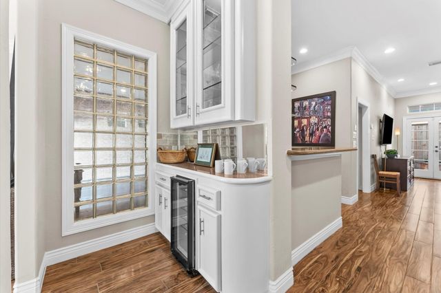 1135 Bayou Island Drive, Houston, TX 77063