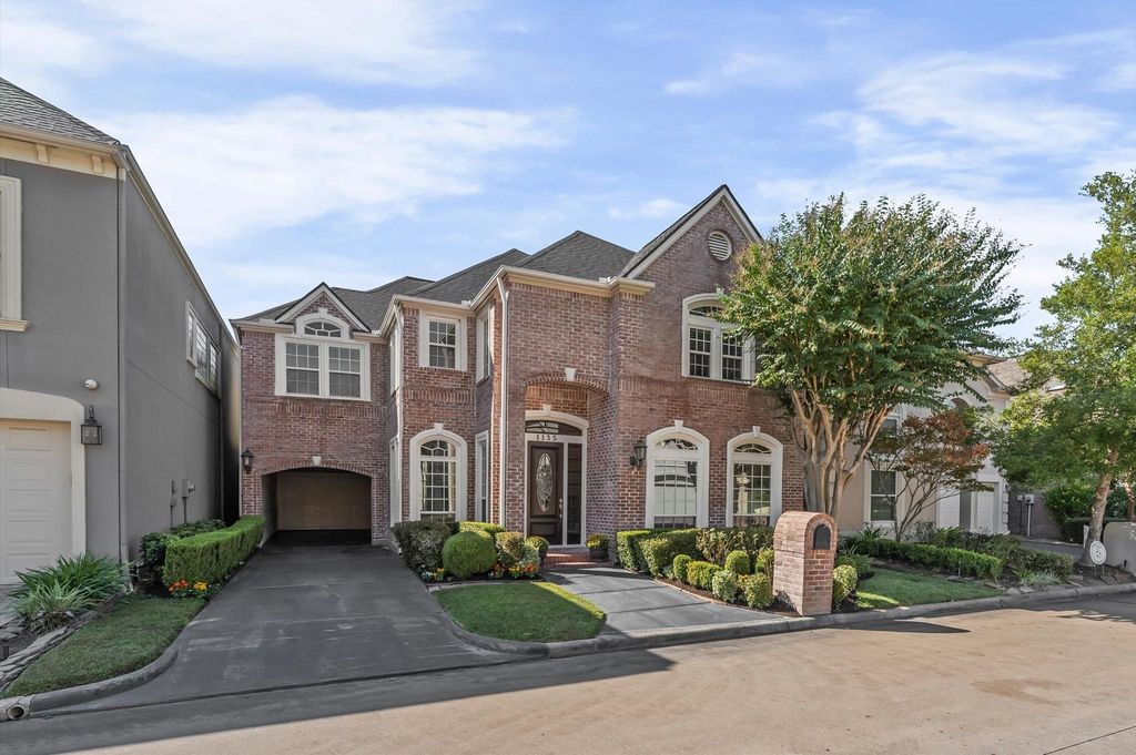 1135 Bayou Island Drive, Houston, TX 77063