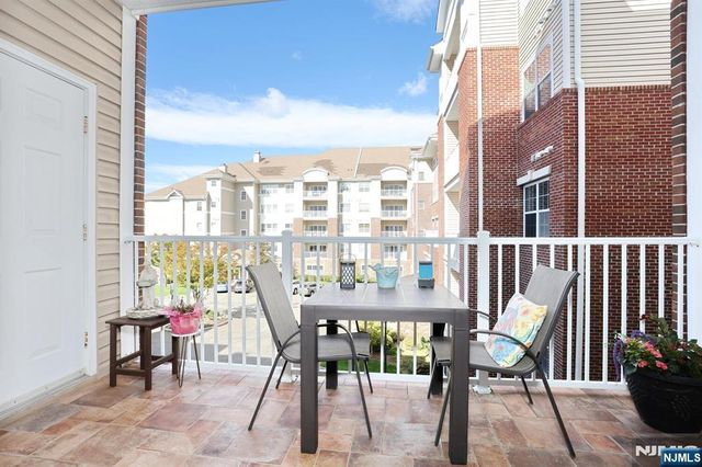 3214 Warrens Way, Wanaque, NJ 07465