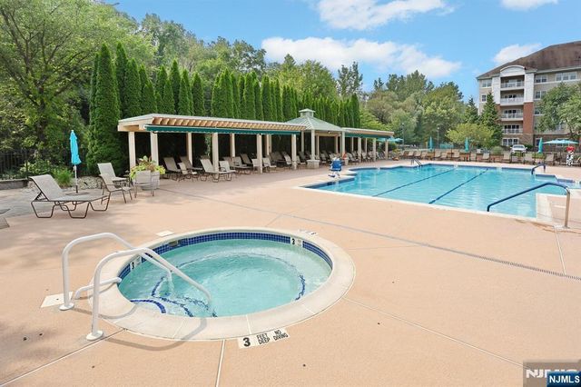 3214 Warrens Way, Wanaque, NJ 07465