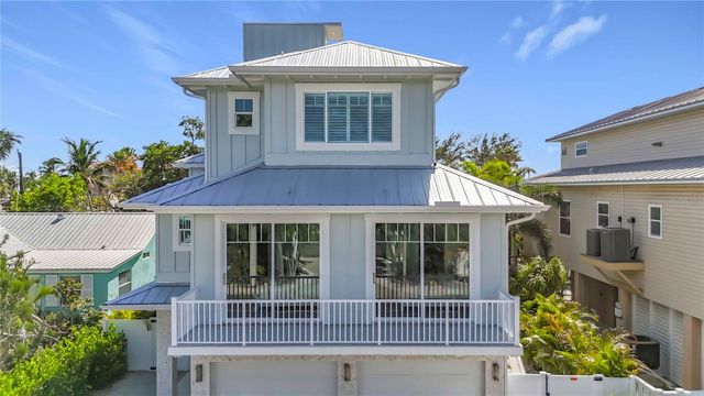 2918 GULF DRIVE, Bradenton Beach, FL 34217