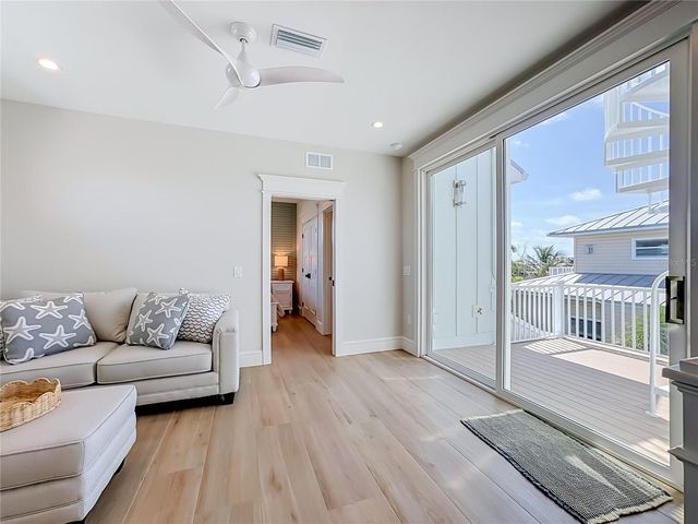 2918 GULF DRIVE, Bradenton Beach, FL 34217