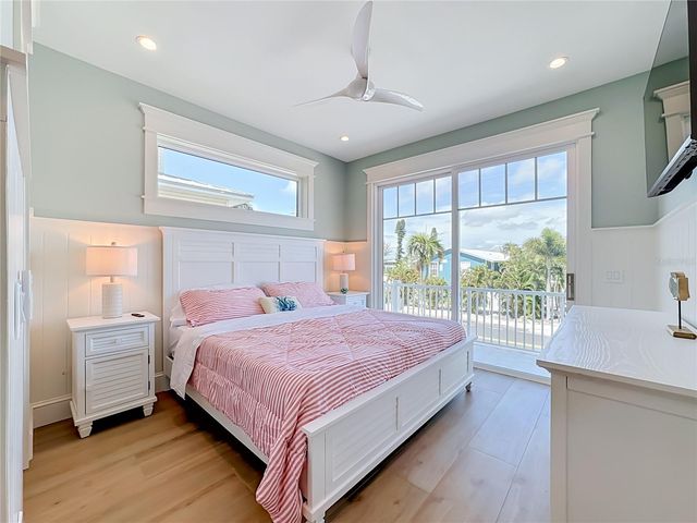 2918 GULF DRIVE, Bradenton Beach, FL 34217