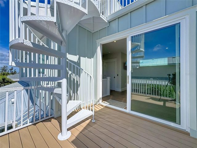 2918 GULF DRIVE, Bradenton Beach, FL 34217
