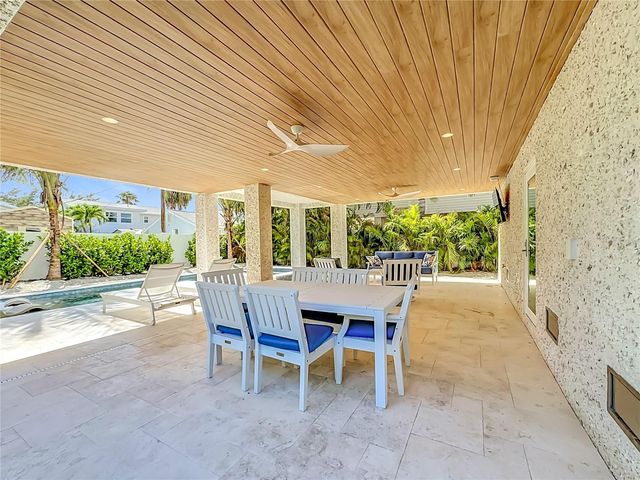 2918 GULF DRIVE, Bradenton Beach, FL 34217