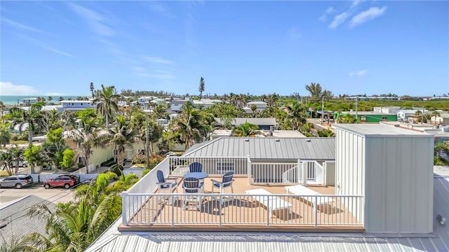 2918 GULF DRIVE, Bradenton Beach, FL 34217