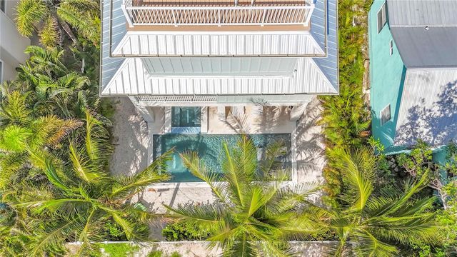 2918 GULF DRIVE, Bradenton Beach, FL 34217
