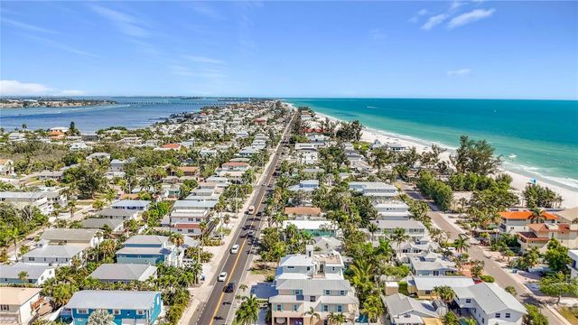 2918 GULF DRIVE, Bradenton Beach, FL 34217