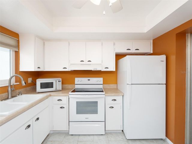 3816 ROXANE BLVD 158, Sarasota, FL 34235