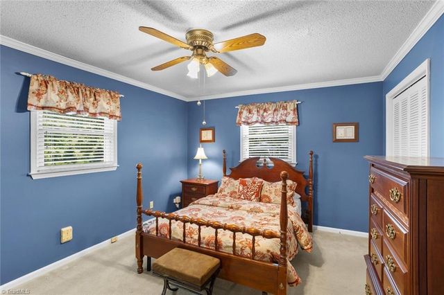 5341 Leesa Drive, Clemmons, NC 27012