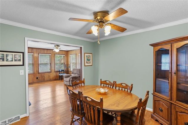 5341 Leesa Drive, Clemmons, NC 27012