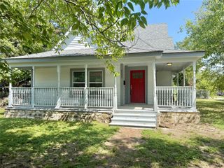 703 N Cleveland Avenue, Sherman, TX 75090