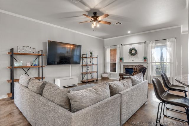 4808 E 142nd Place, Bixby, OK 74008