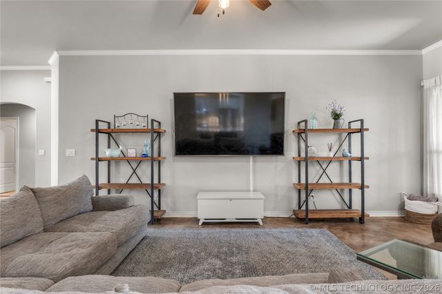 4808 E 142nd Place, Bixby, OK 74008