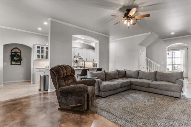 4808 E 142nd Place, Bixby, OK 74008