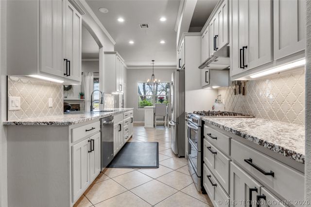 4808 E 142nd Place, Bixby, OK 74008