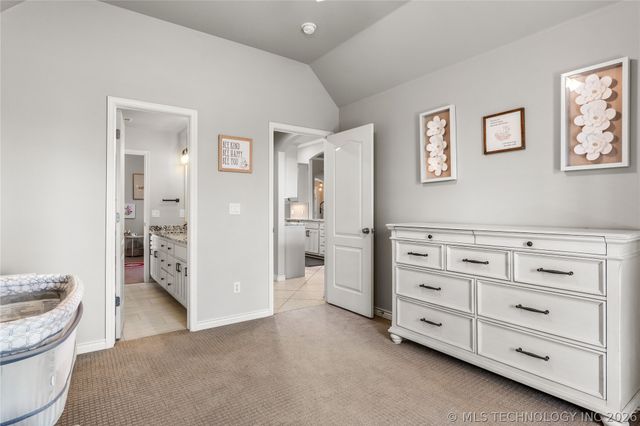 4808 E 142nd Place, Bixby, OK 74008