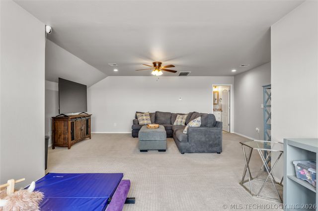 4808 E 142nd Place, Bixby, OK 74008