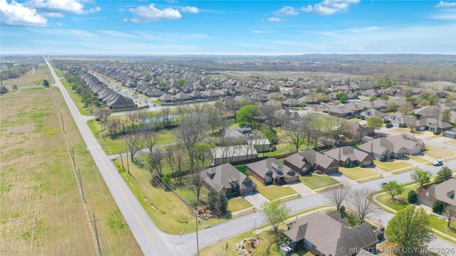 4808 E 142nd Place, Bixby, OK 74008