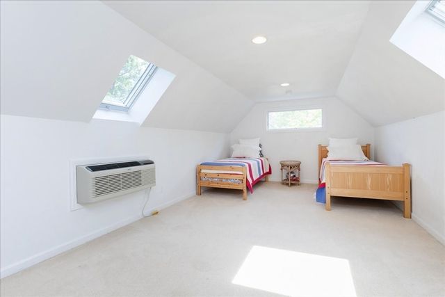 8 Millbrook Lane, Topsfield, MA 01983
