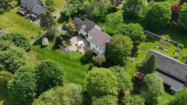 8 Millbrook Lane, Topsfield, MA 01983