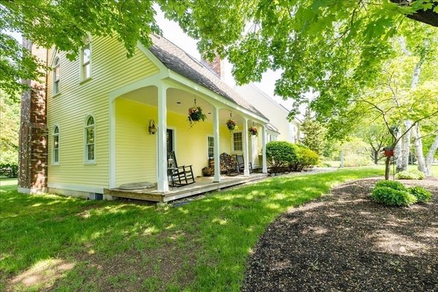 8 Millbrook Lane, Topsfield, MA 01983
