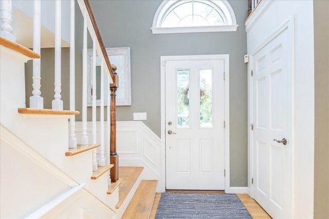 8 Millbrook Lane, Topsfield, MA 01983