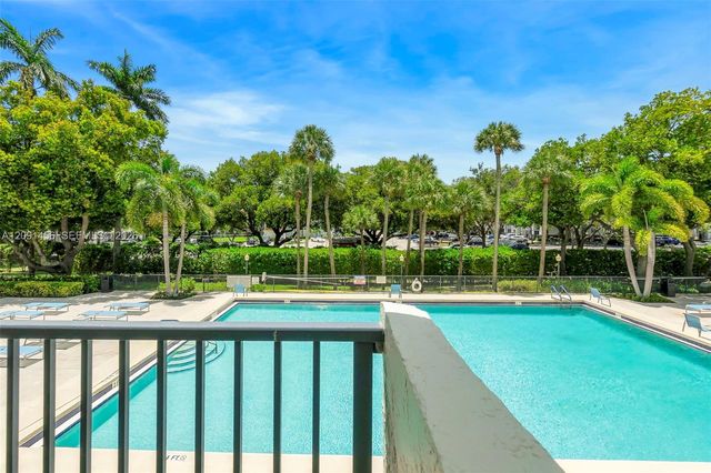 3200 Port Royale Drive N 205, Fort Lauderdale, FL 33308
