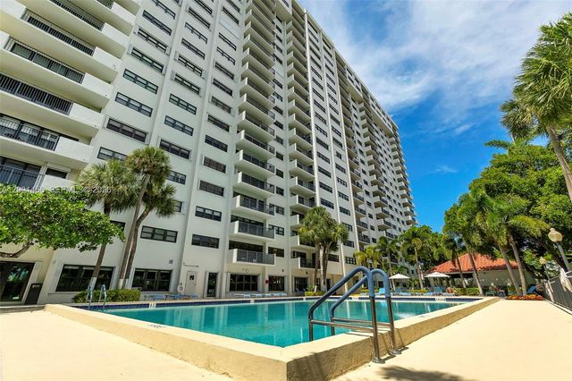 3200 Port Royale Drive N 205, Fort Lauderdale, FL 33308