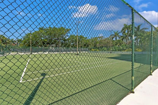 3200 Port Royale Drive N 205, Fort Lauderdale, FL 33308