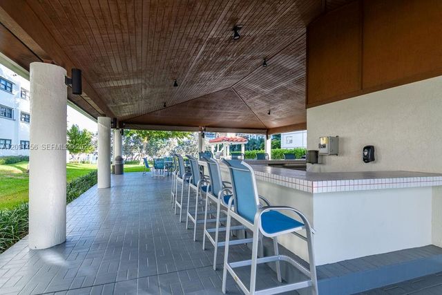 3200 Port Royale Drive N 205, Fort Lauderdale, FL 33308