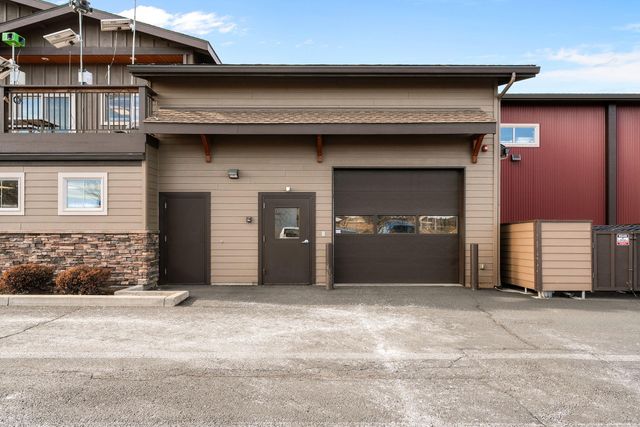 270 E Sun Ranch Drive, Sisters, OR 97759