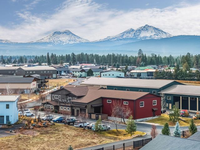 270 E Sun Ranch Drive, Sisters, OR 97759