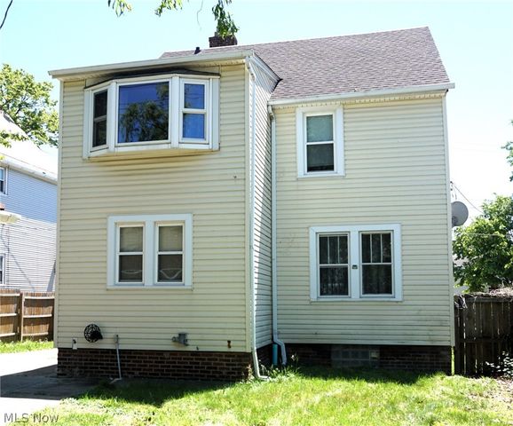 19715 Cherokee Avenue, Cleveland, OH 44119