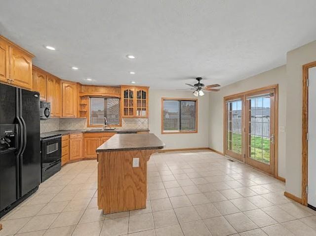 35 Wildcat Cir, Salina, KS 67401