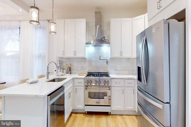 2806 FRANKLIN ST NE, Washington, DC 20018