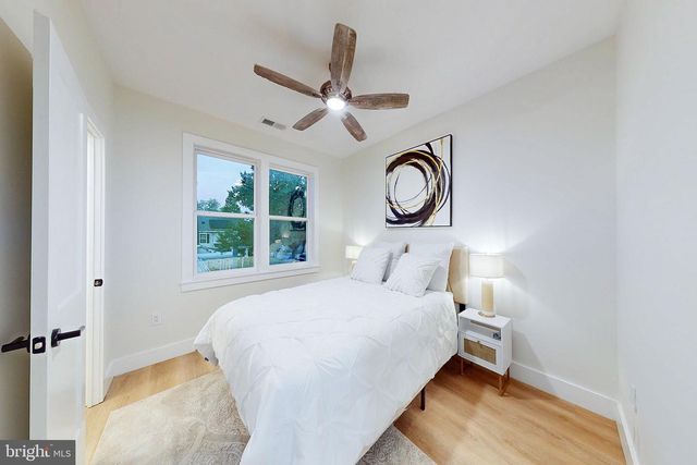 2806 FRANKLIN ST NE, Washington, DC 20018