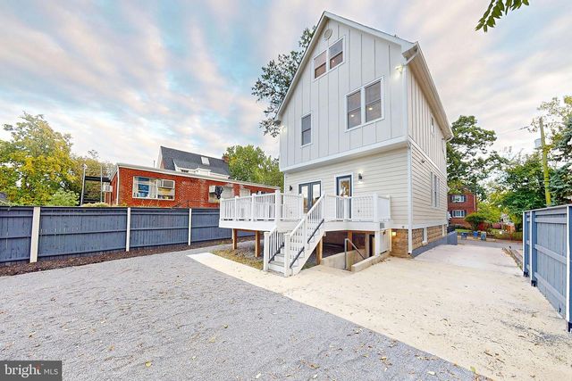 2806 FRANKLIN ST NE, Washington, DC 20018