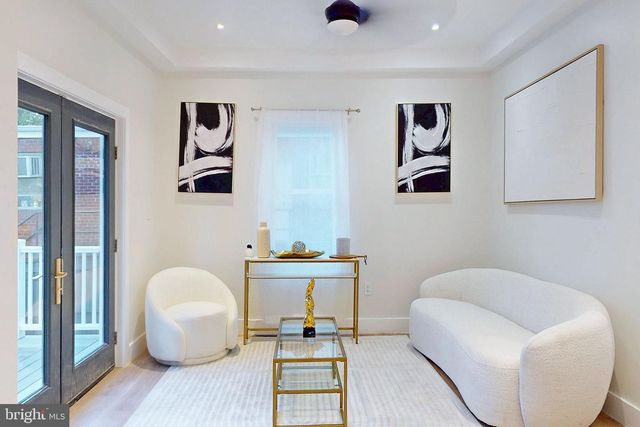 2806 FRANKLIN ST NE, Washington, DC 20018