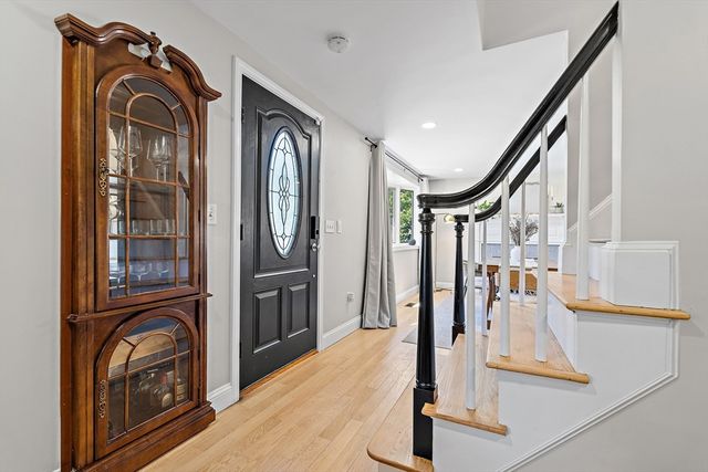 3 Barbara Ave, Wilmington, MA 01887