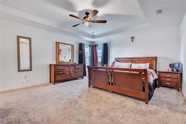 2512 BEGONIA STREET, Mascotte, FL 34753